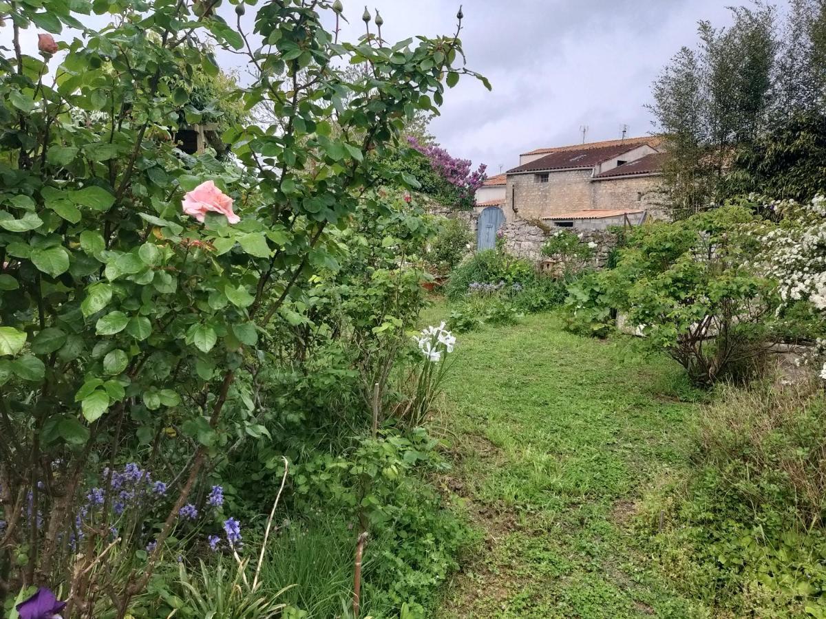 Maison Althea Rosea - 3 Chambres Et Piscine Nieulle-sur-Seudre Kültér fotó